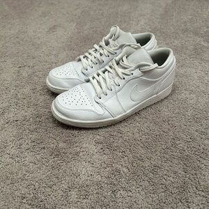 Jordan 1 White Low-Top Sneakers